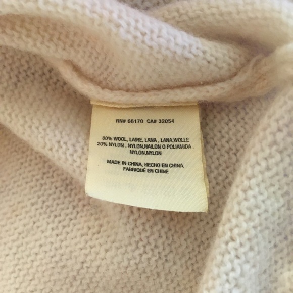 Moth Oversized Wool Blend Turtleneck Sweater - Picture 14 of 15